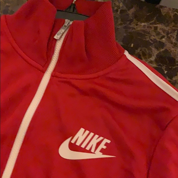Nike jacket - Picture 3 of 5